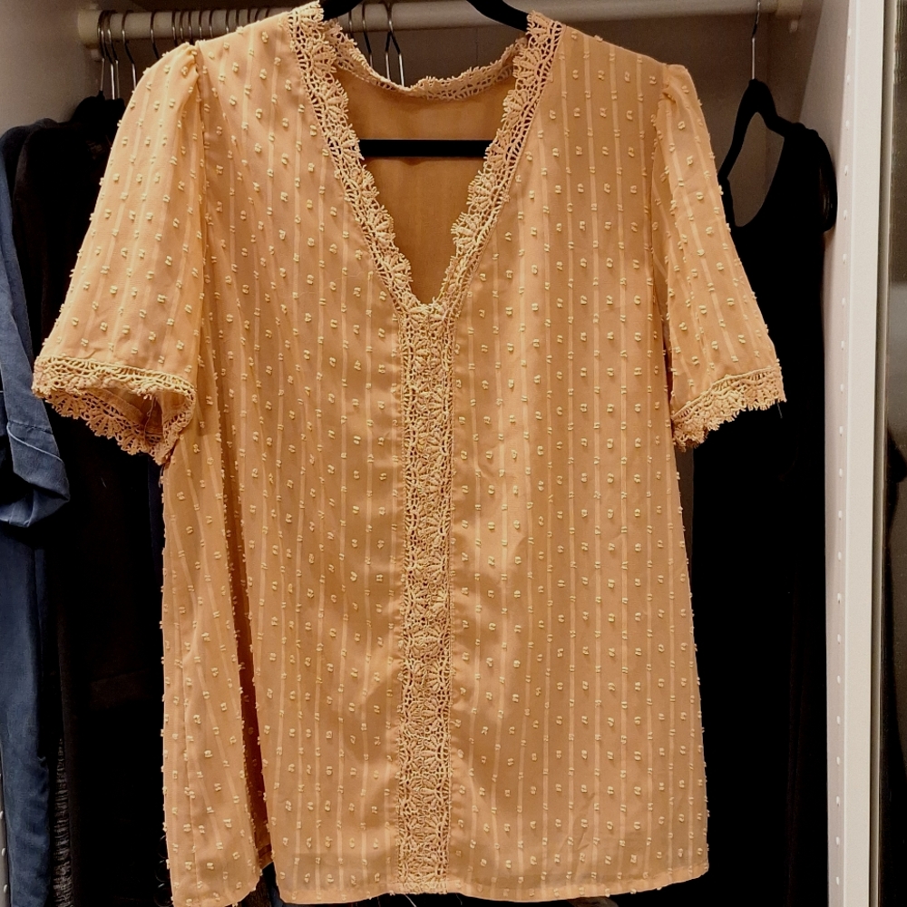Poplin nude/peachy color shirt
